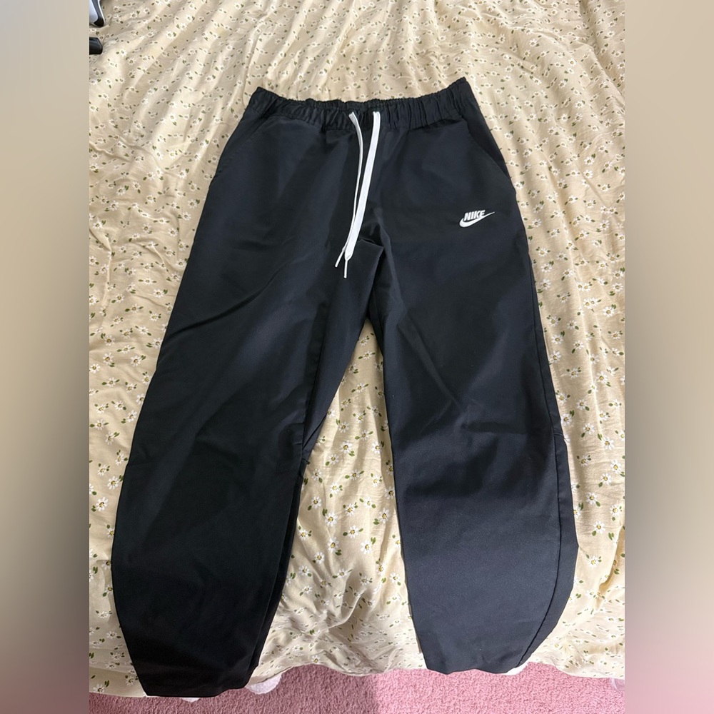 Nike Mens Woven Tapered Leg Pants